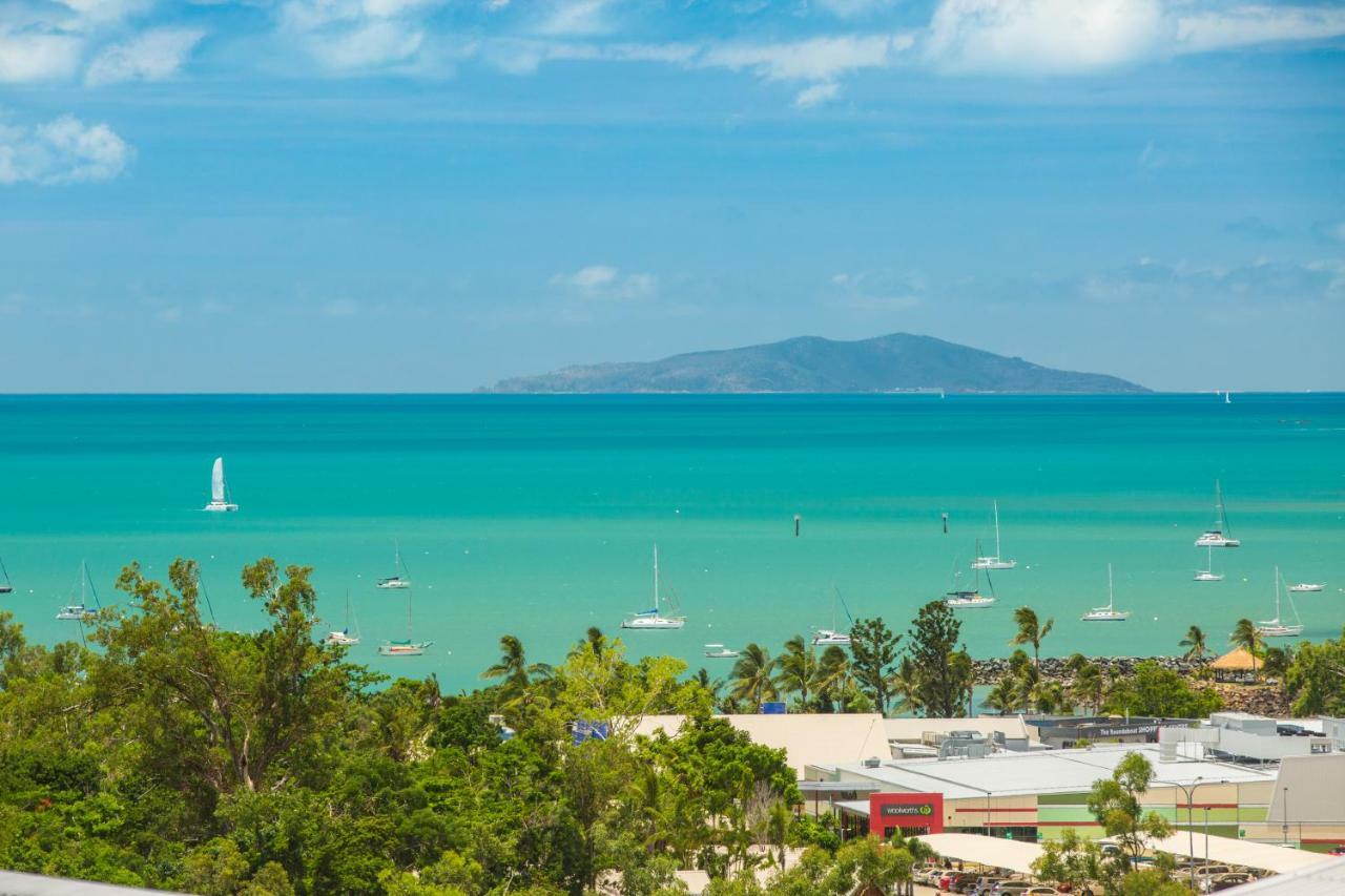 Azure Sea Whitsunday Resort Airlie Beach Exterior photo